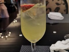 -圣丰索菲特·2 On 988 Café 自助餐厅