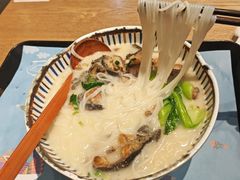 -鲜越鲜鱼粉(财富购物中心店)