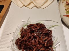 京酱肉丝配蔬菜薄饼-鹿港小镇(悠唐店)