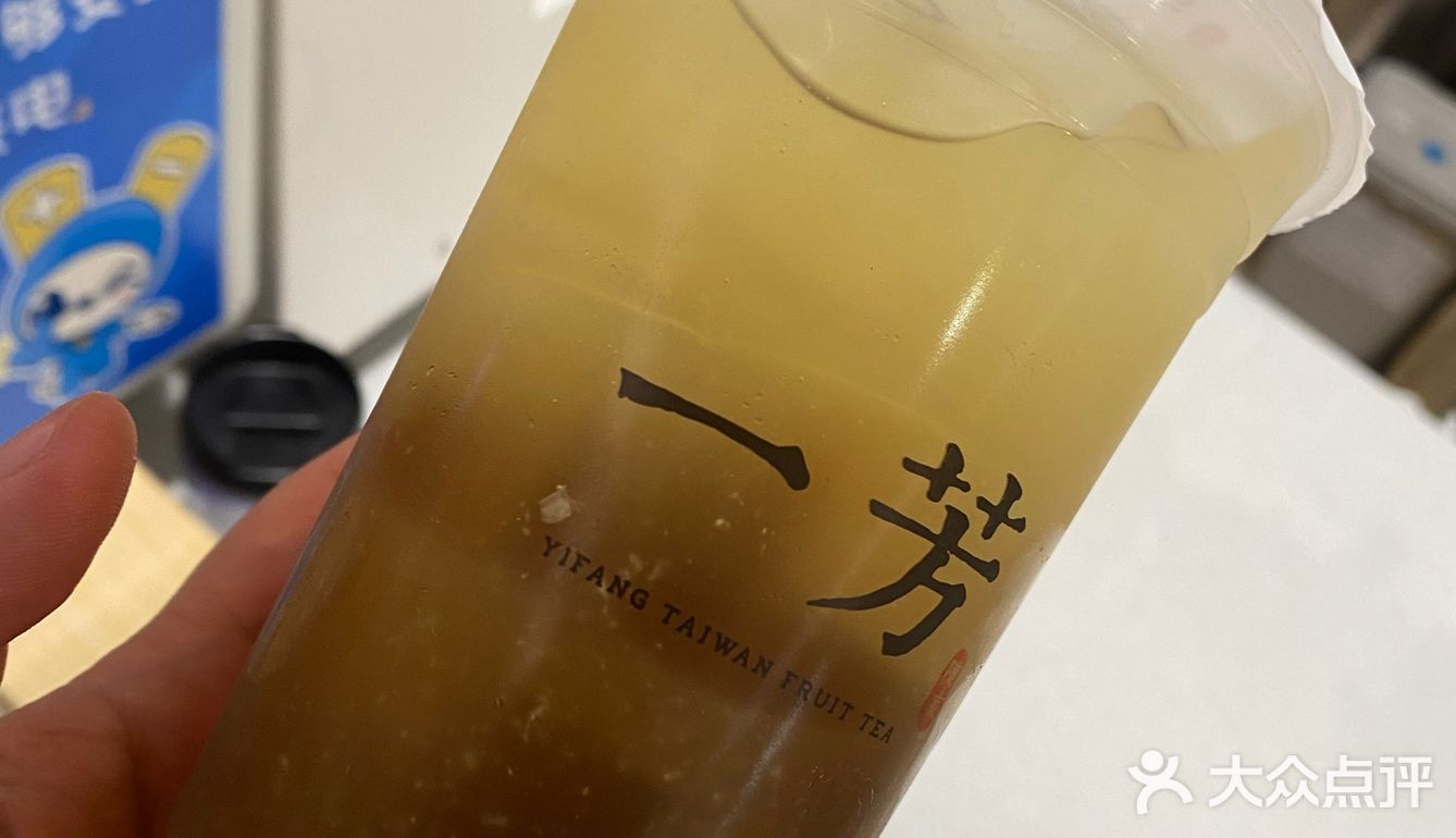 来看电影本来想买水的，结果电影院前台没人哈哈