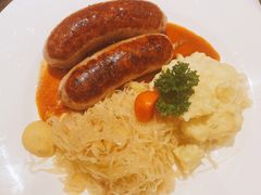 兰特伯爵自制猪肉肠配酸菜、土豆-兰特伯爵西餐厅·啤酒屋(方庄店)