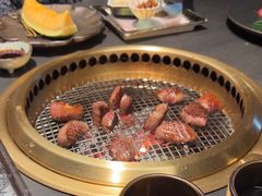 -铭牛烧肉·和牛海鲜自助(高新月牙湖店)