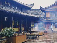 -峨眉山报国寺