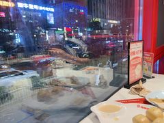 -何师傅美蛙鱼头(汉街店)