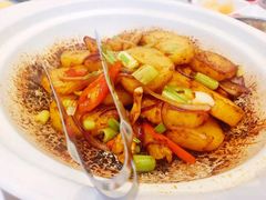 哈萨克土豆片-阿里疆Alijiang·丝路美食·异域风情·清真(长楹天街店)