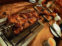 -清真·东拉黑炭火烤羊腿(世通·国际店)