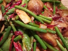 -百味地锅鸡(二店·财校分店)