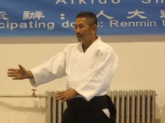 -健龙森俱乐部·游泳·健身·羽毛球综合体育馆