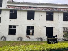-四川汶川特大地震漩口中学遗址