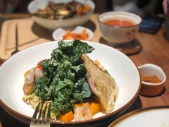 -POKEE VIA&Brunch·维娅(重庆来福士店)