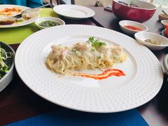 奶油培根意面-香格里拉鱼跃地中海西餐厅·牛排披萨