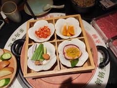 -菌自由丨野生菌火锅特色庭院餐厅(丽江古城店)