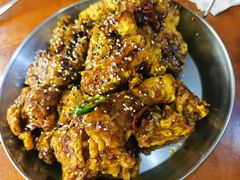 -BHC炸鸡(明洞总店)