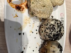 -小杨生煎(金山百联购物中心3楼店)