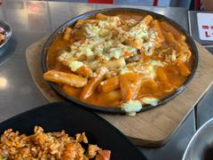 海鲜芝士炒年糕-MI WU FACTORY米屋美食工厂餐厅(绿地店)