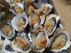 -蚝哥花姐湛江烤生蚝(美丽湾市场店)