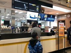 -麦当劳(轻轨曹杨路店)