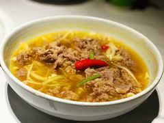金针菇酸汤肥牛-汤城小厨•粤菜•靓汤(苏州街店)
