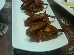 脆皮乳鸽-御龙宴
