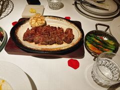 -Mogul Eatery·大亨餐酒馆