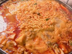 部队锅-MI WU FACTORY米屋美食工厂餐厅(绿地店)