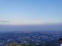 -鬼笑石后山停车场
