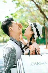 -伯爵婚纱摄影(光谷店)