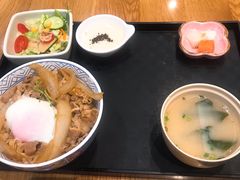 -牛気·越光米牛肉饭(水游城店)