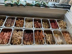 自助取餐区-万记麻辣烫国展总店