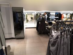-ZARA(万达广场二七店)