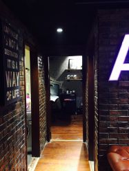 -鳌首刺青纹身 穿孔饰品店