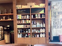 -星巴克臻选(呼和浩特维多利摩尔城店)