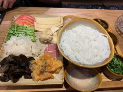 蒙自过桥米线-麦麦山云南菜(复地活力城店)
