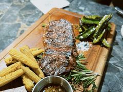 -LESCEDARS Brasserie Bistro香柏树