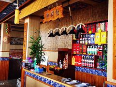 -乡村木柴铁锅炖饭店