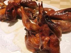 招牌烤乳鸽-石岐佬中山菜馆(张溪店)