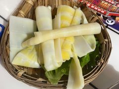 笋片王-喜悦小串丹东小黄牛海鲜烧烤大排档(民主广场店)