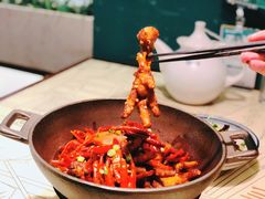 姜辣凤爪-俏九州·小炒黄牛肉(华润万象汇店)