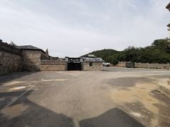 -清风小镇闯关东影视基地