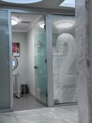 -咪咪专业脱毛连锁机构