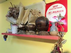 大堂-志龙皇冠吃货椰子铺