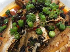 干烧耗儿鱼-洪霞餐馆