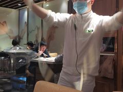 -海底捞火锅鲜切牛肉主题店(长寿路店)