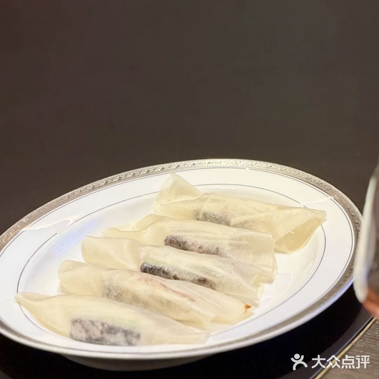 品鉴午间美味佳肴