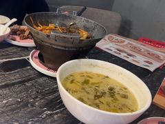 -桂二老坛酸菜鱼(三街两巷店)