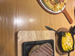 -必胜客(WOW昙华林店)