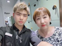 -妃格美发沙龙·烫发·染发