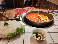 -热火朝天鲜切牛肉火锅(南强街巷店)