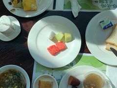 -上海浦东康桥绿地假日酒店