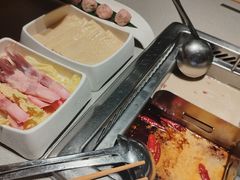 -海底捞火锅(关山保利店)